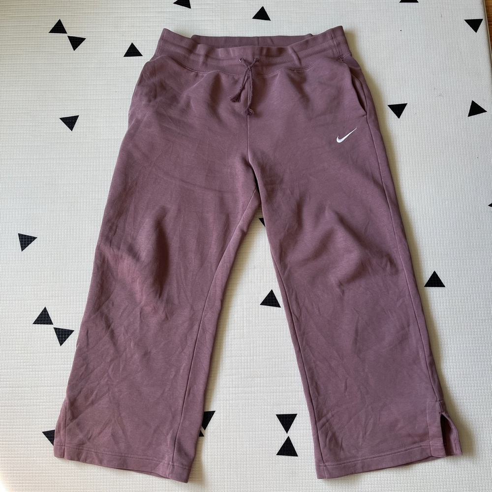 Nike womens Mauve Sweatpants